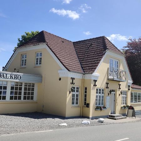 Skovdal Kro Jelling Esterno foto